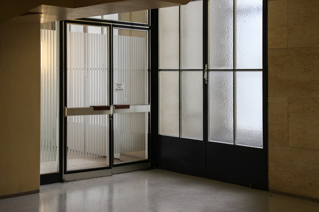 contact-img closed-gray-stainless-steel-framed-glass-door-ax6ijknfxx4